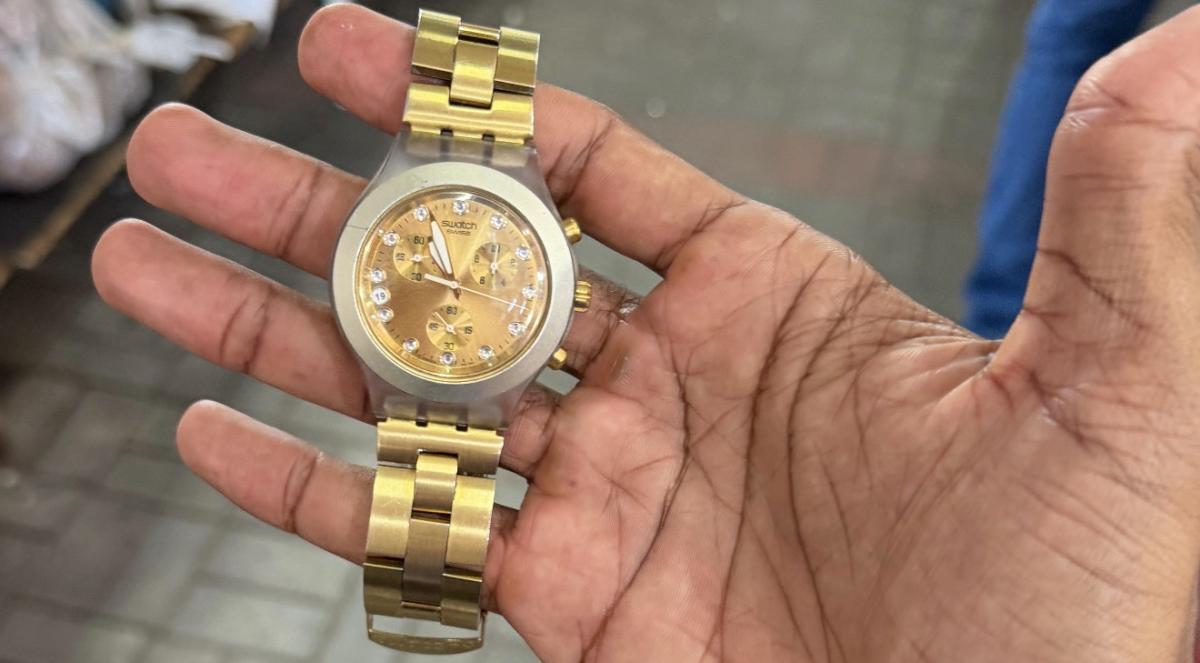 10,00 SWATCH FEMININO